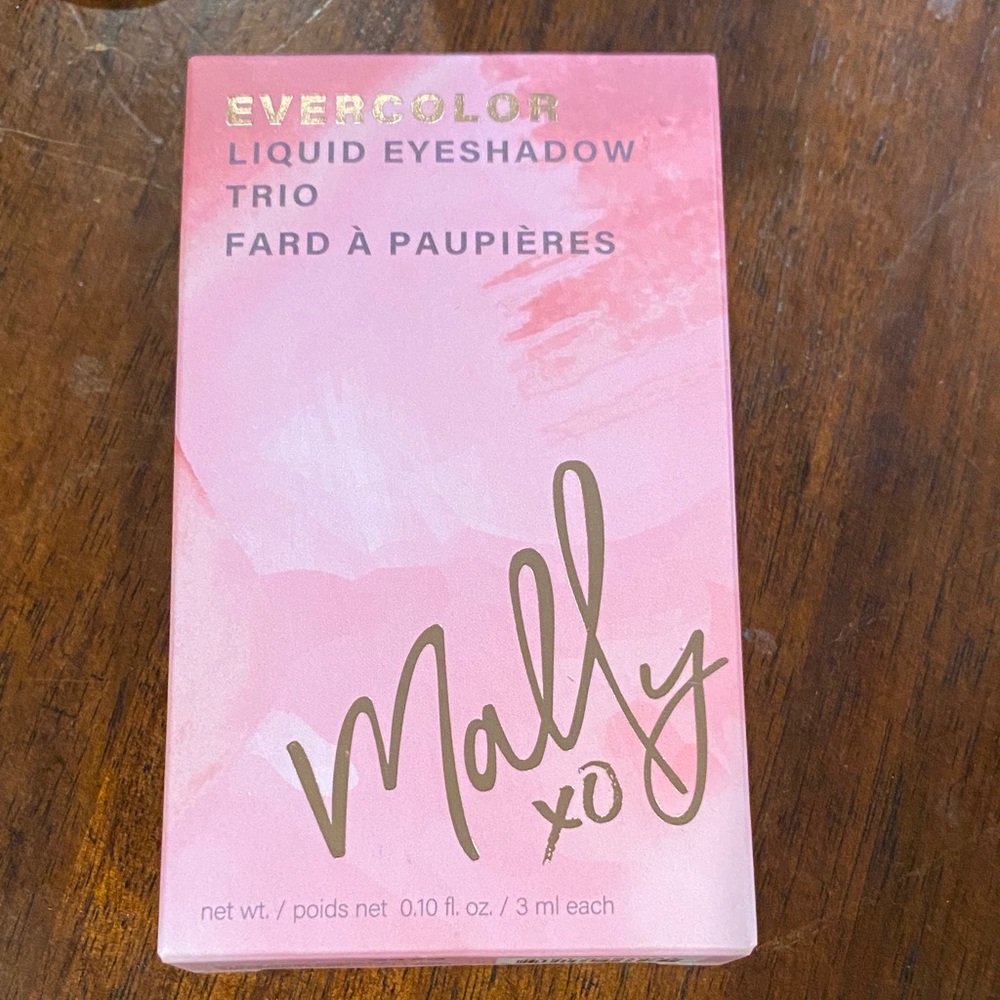 Liquid eyeshadow Evercolor mally